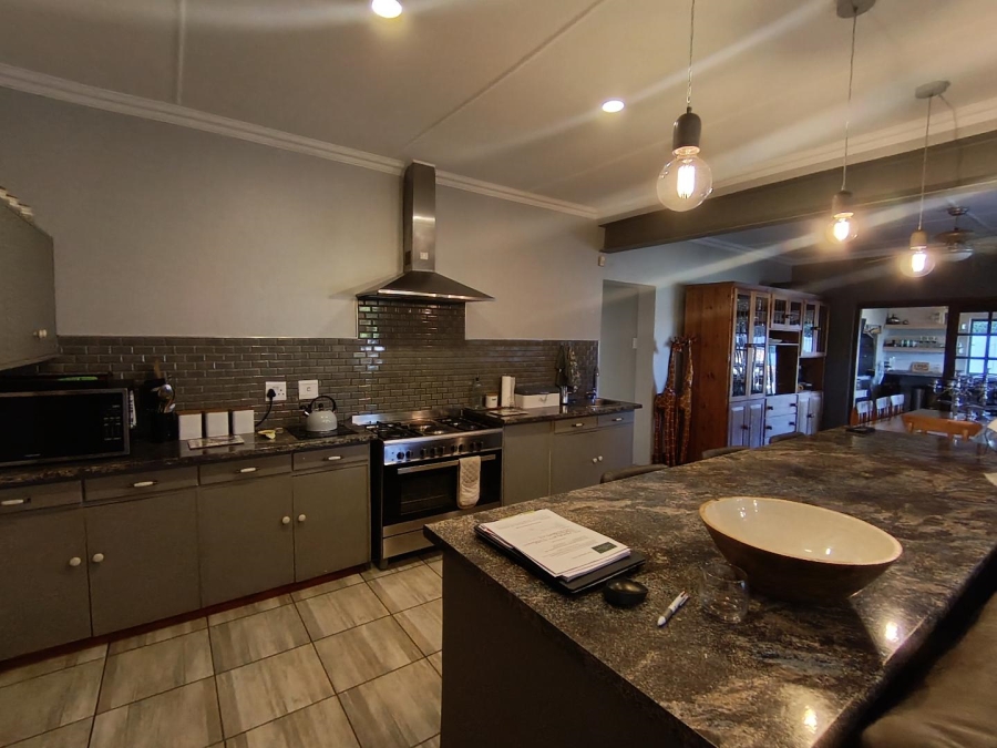 4 Bedroom Property for Sale in Universitas Free State